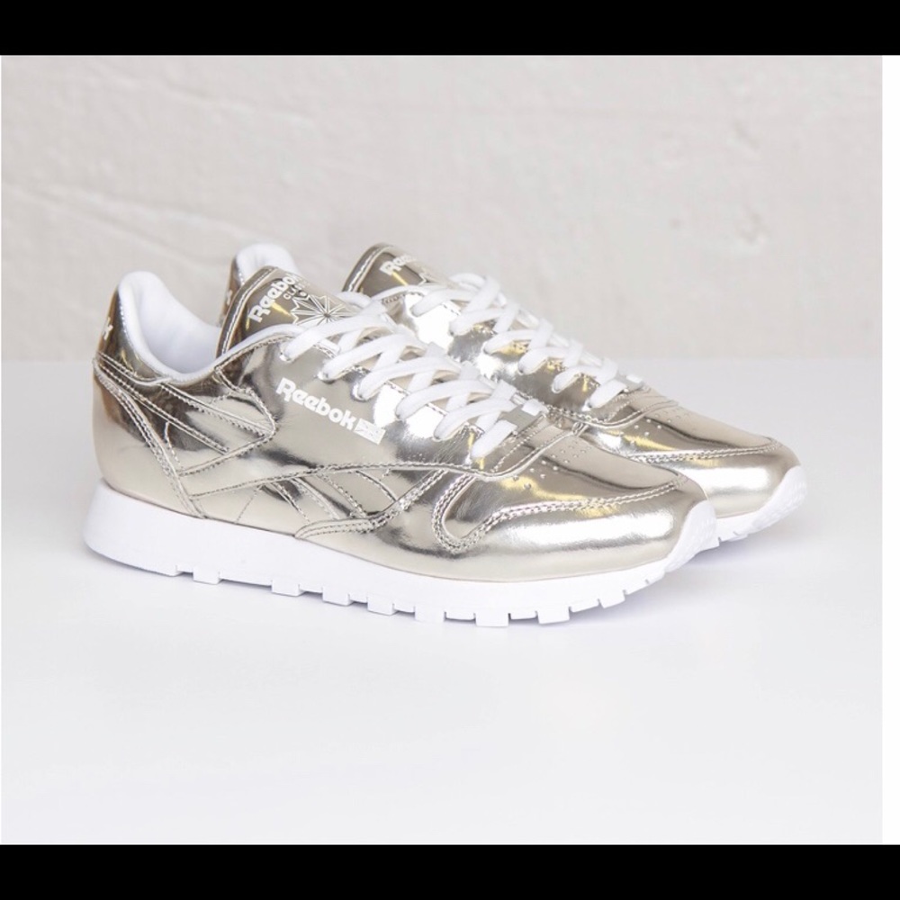 Special edition Reebok classic x Sandro